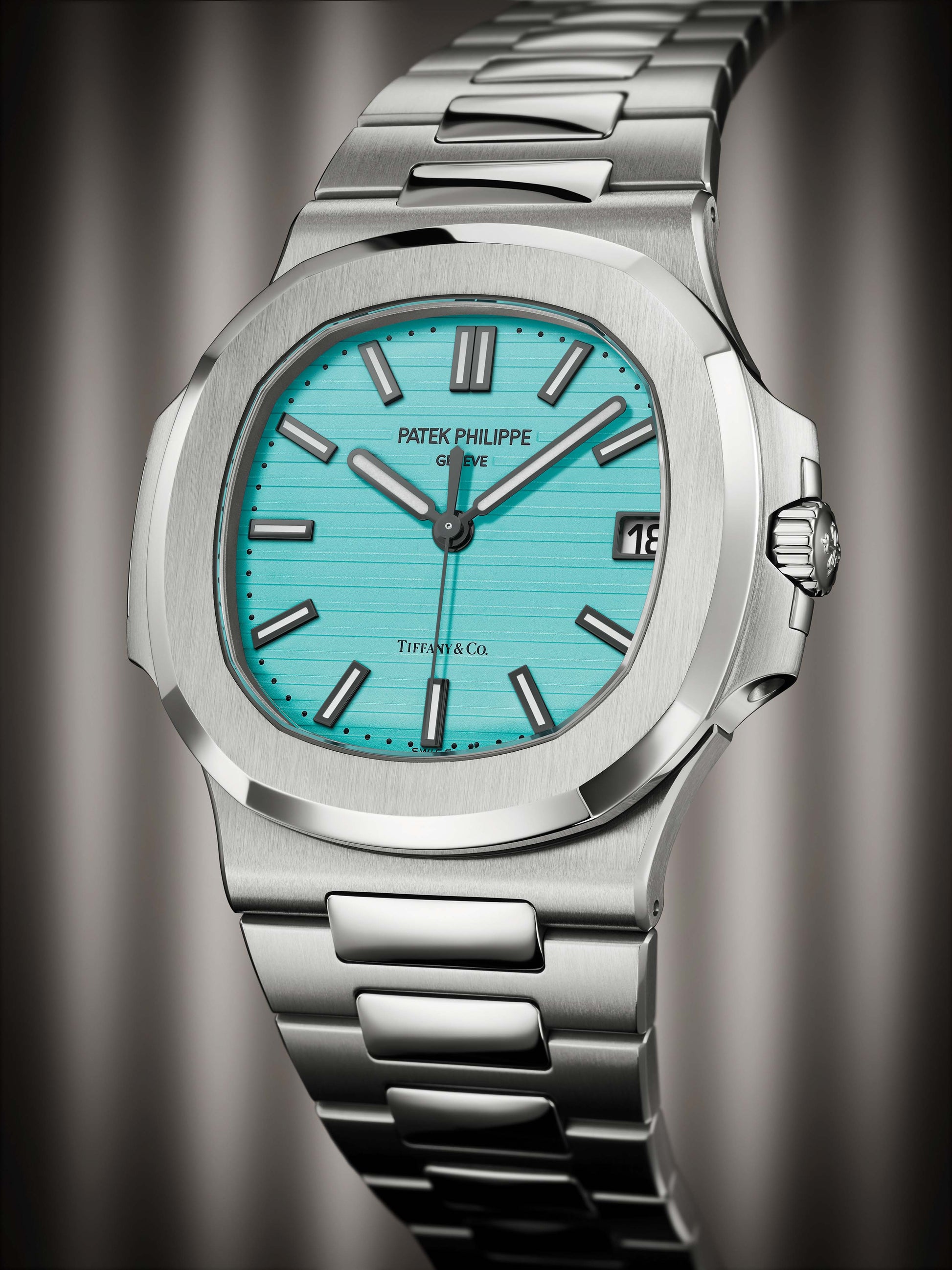 Patek Philippe | Nautilus - Free & Fast UAE Shipping