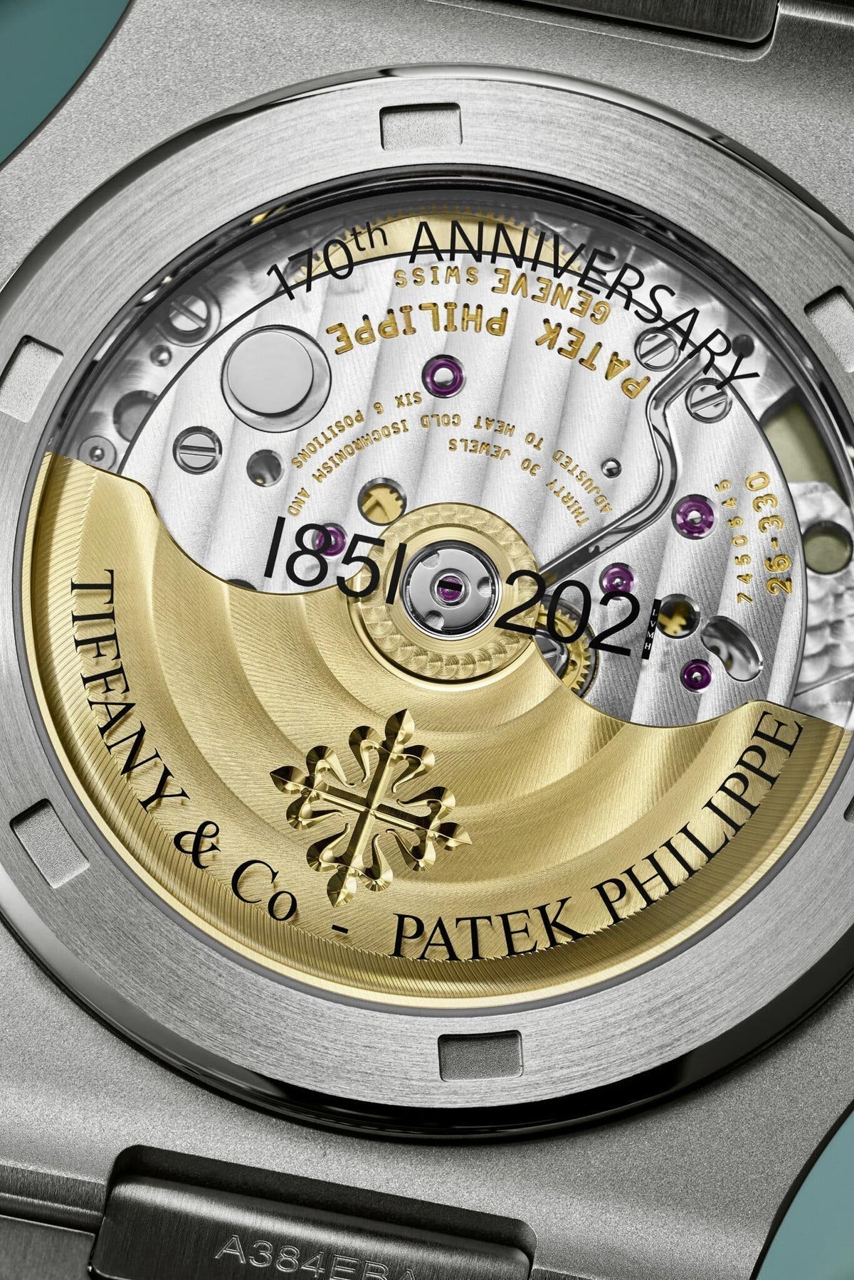 Patek Philippe | Nautilus - Free & Fast UAE Shipping