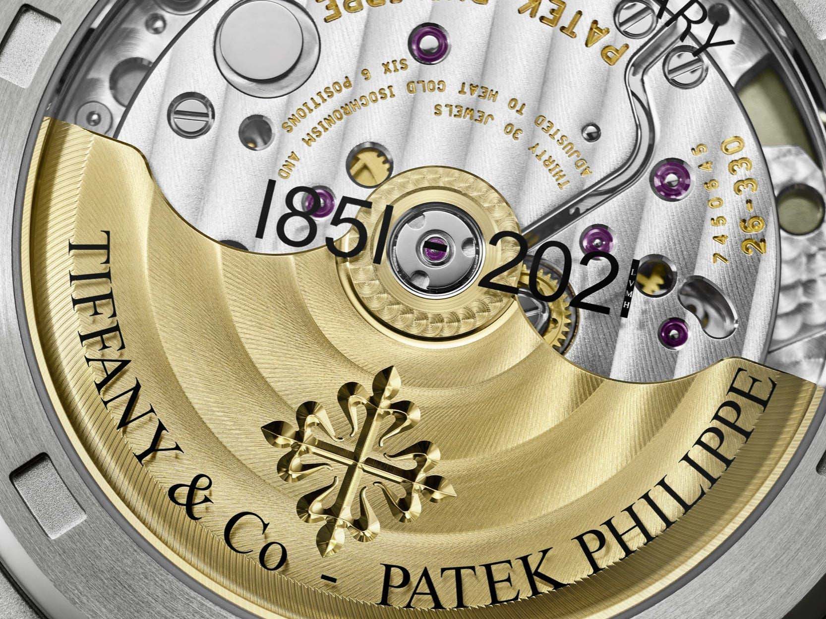 Patek Philippe | Nautilus - Free & Fast UAE Shipping