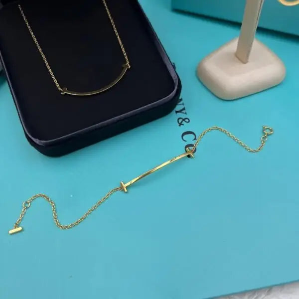 Tiffany & Co. Jewelry | Smile Pendant in Yellow Gold, Small