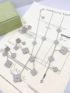 Van Cleef & Arpels Jewelry | Long Necklace Collection Silver