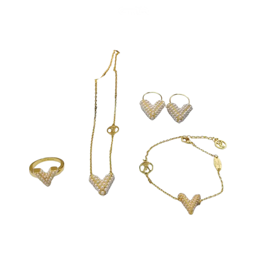 Louis Vuitton Jewelry | Essential V Perle Gold