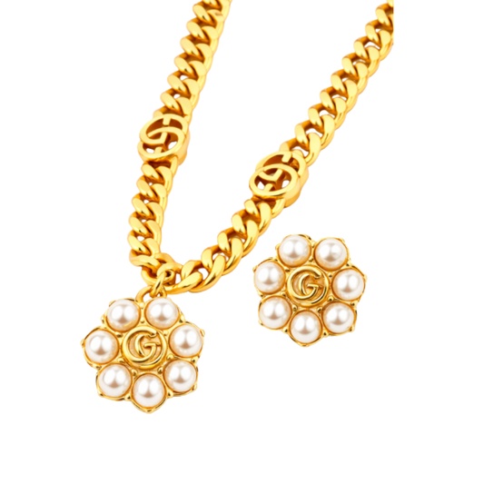 Gucci Jewelry | GG Pearl Pendant Chain Necklace Gold