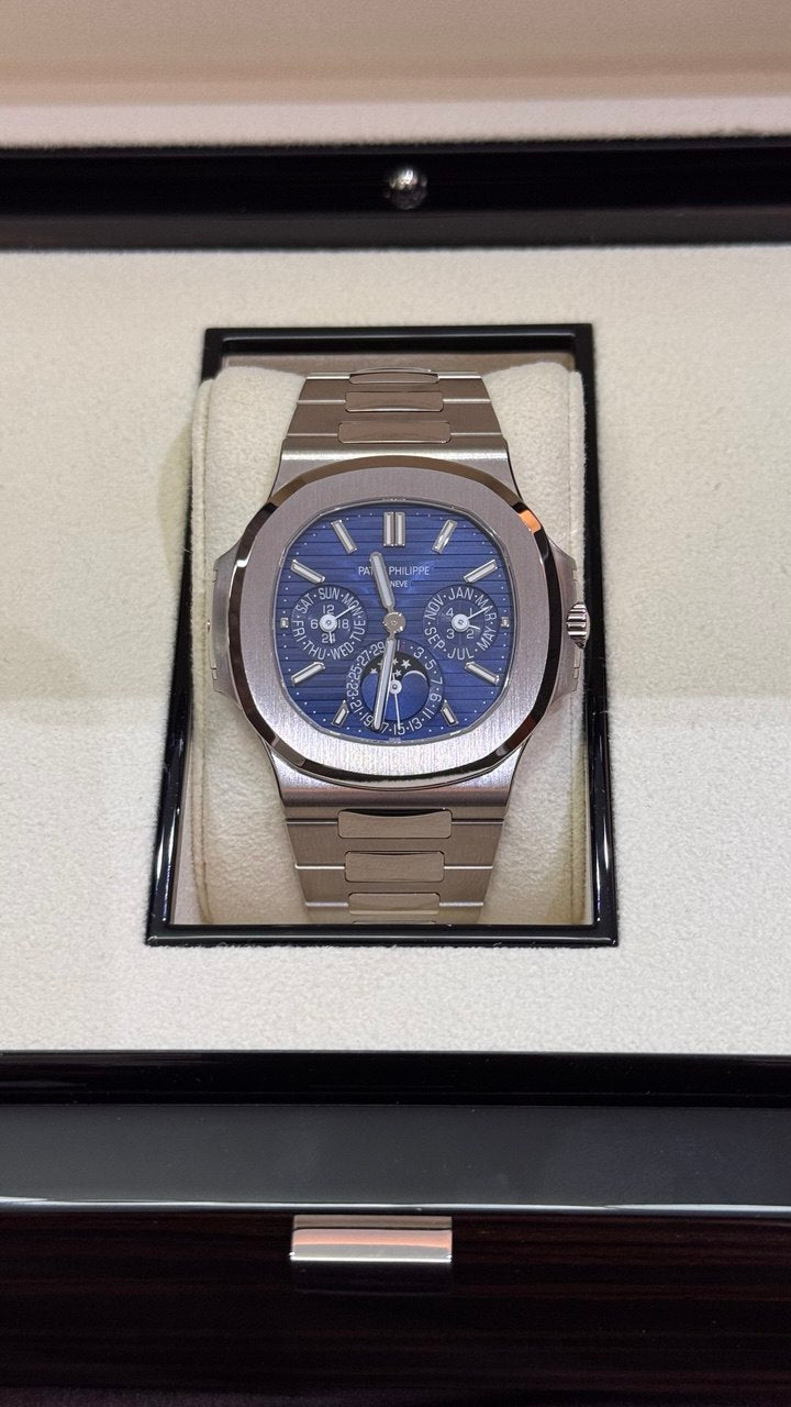 Patek Philippe | Nautilus - Free & Fast UAE Shipping