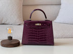 Hermès Bag | Kelly Handbag Crocodile Mahroon